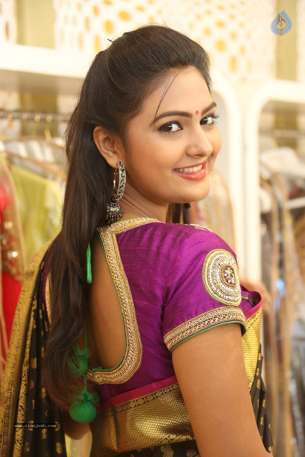 Neha Deshpande Latest Photos - 24 / 60 photos