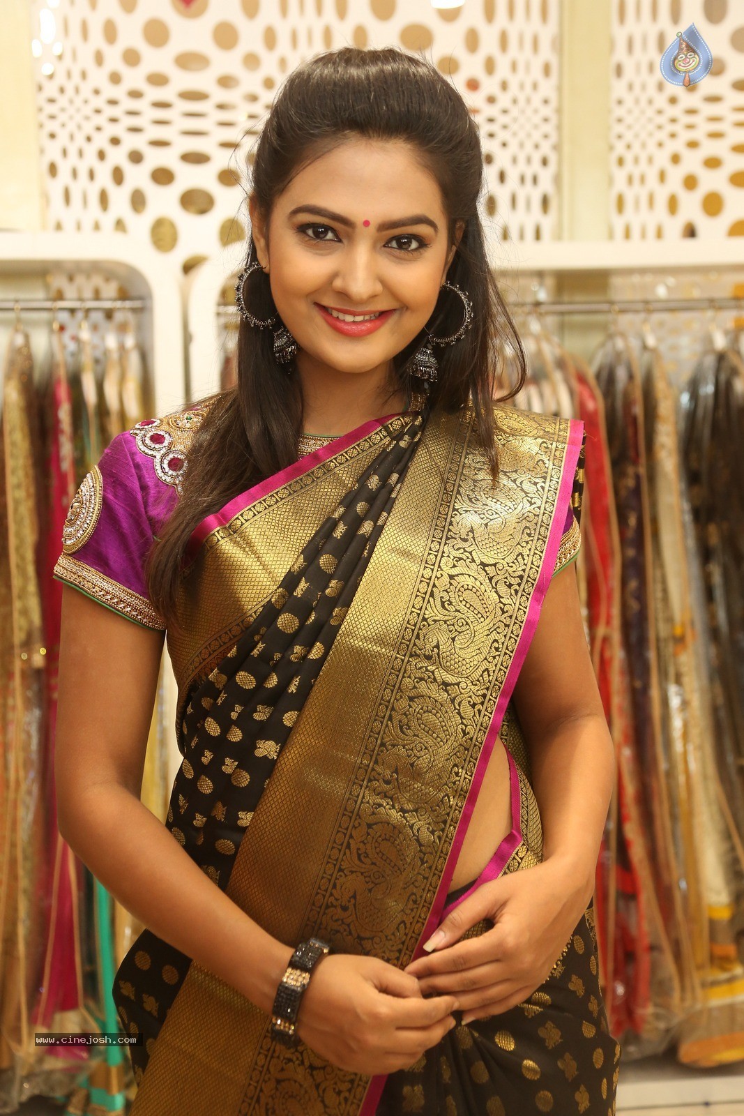Neha Deshpande Latest Photos - 27 / 60 photos
