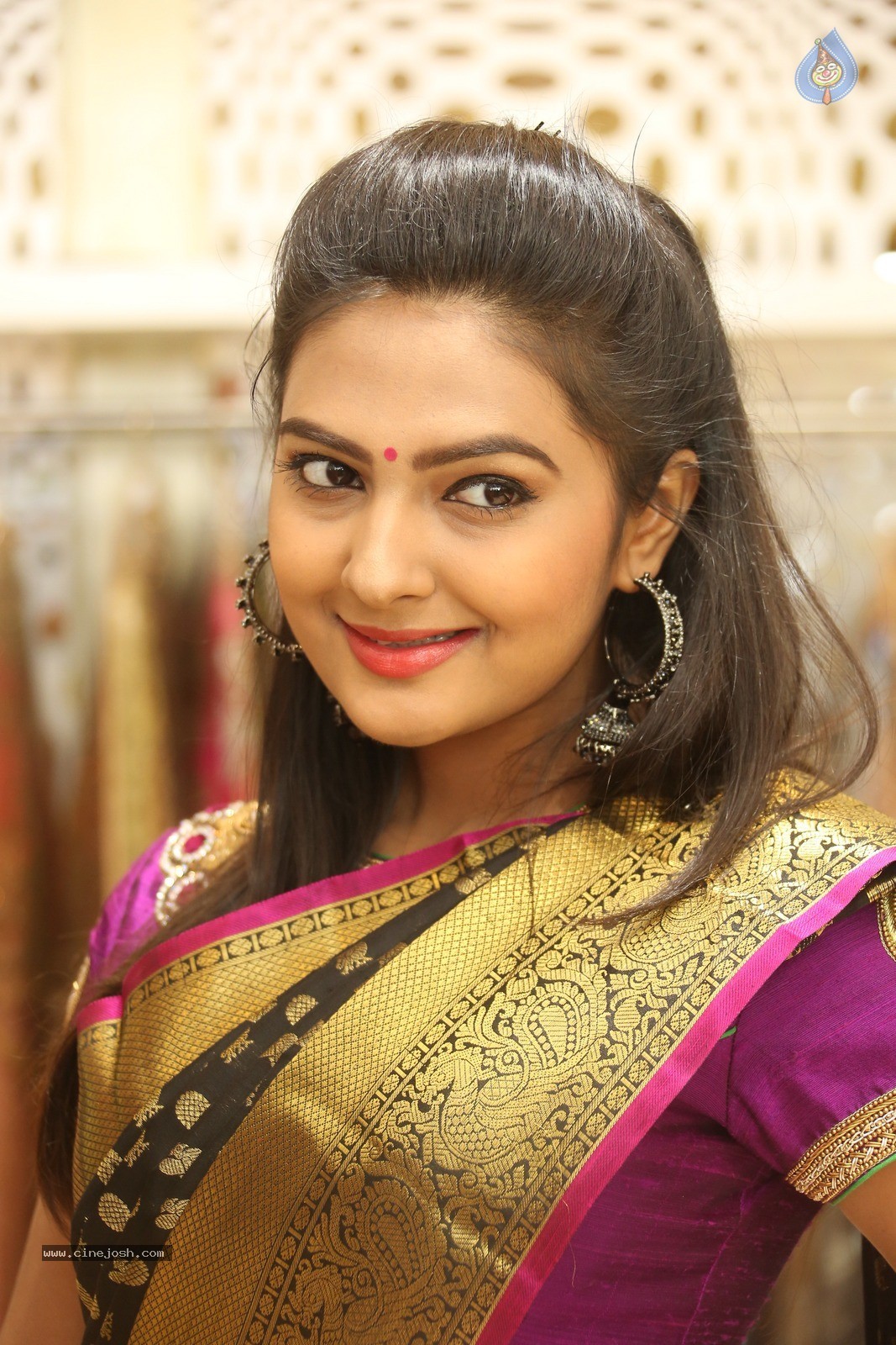 Neha Deshpande Latest Photos - 30 / 60 photos