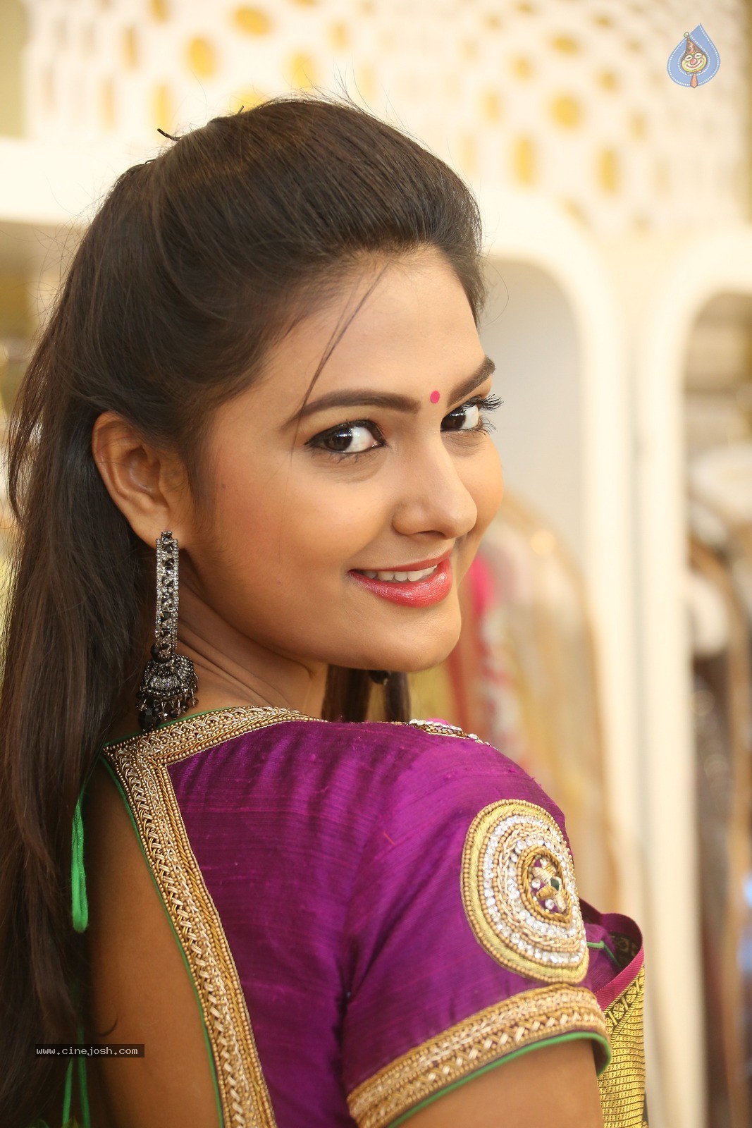 Neha Deshpande Latest Photos - 33 / 60 photos