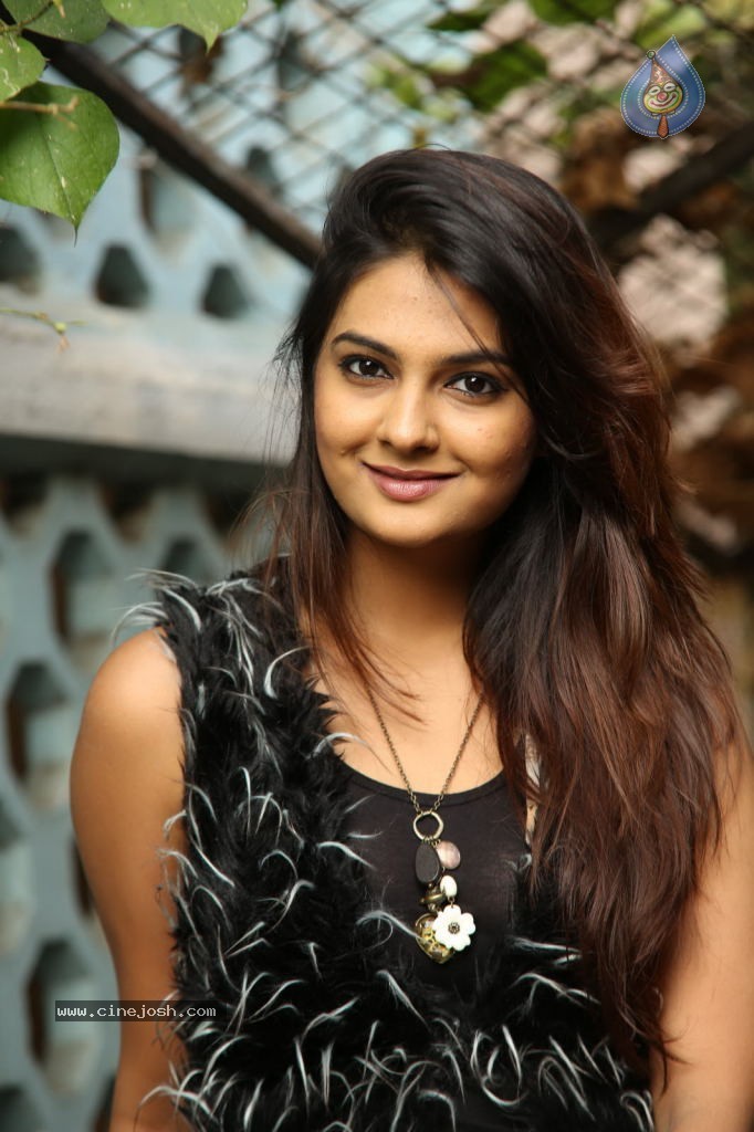 Neha Deshpande Latest Photos - 87 / 152 photos