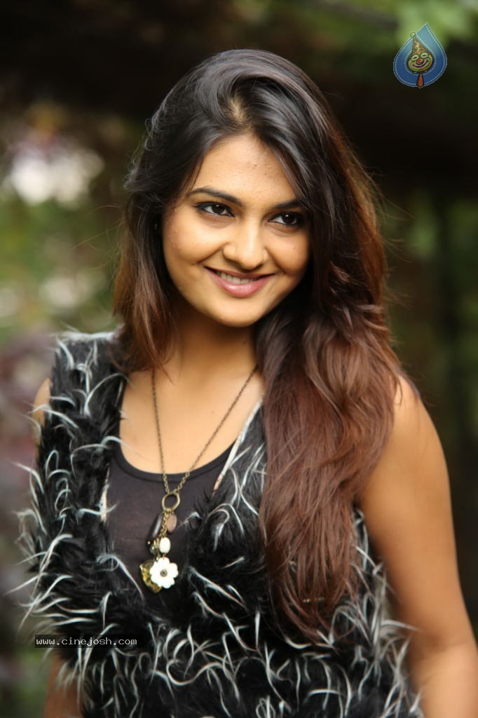 Neha Deshpande Latest Photos - 138 / 152 photos