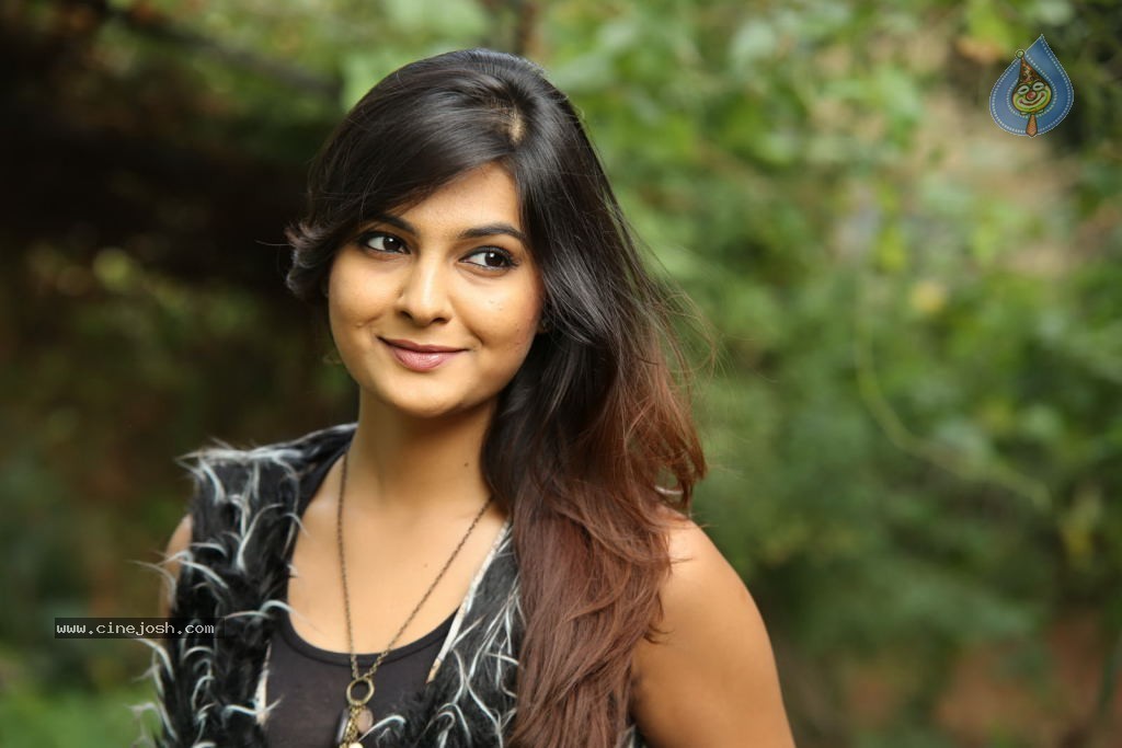 Neha Deshpande Latest Photos - 139 / 152 photos