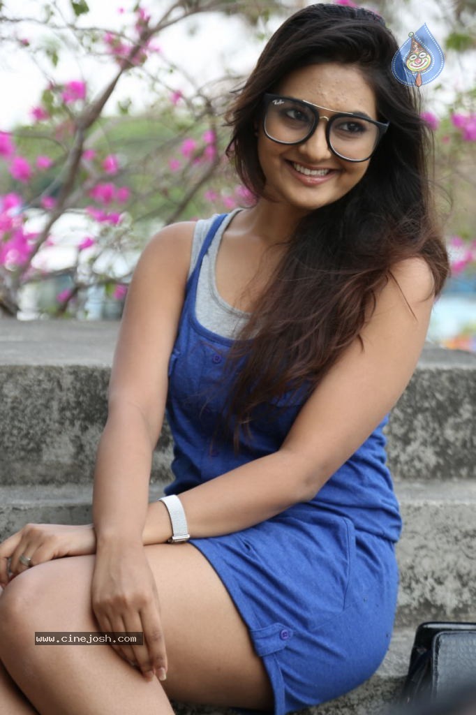 Neha Deshpande Latest Pics - 58 / 66 photos