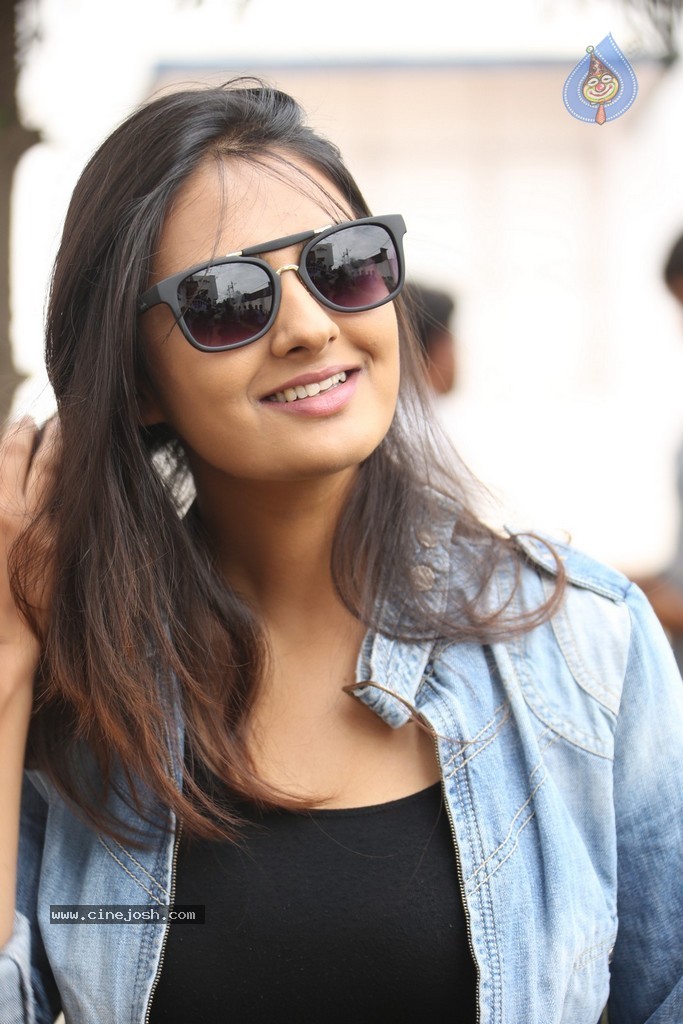 Neha Deshpande New Gallery - 53 / 66 photos