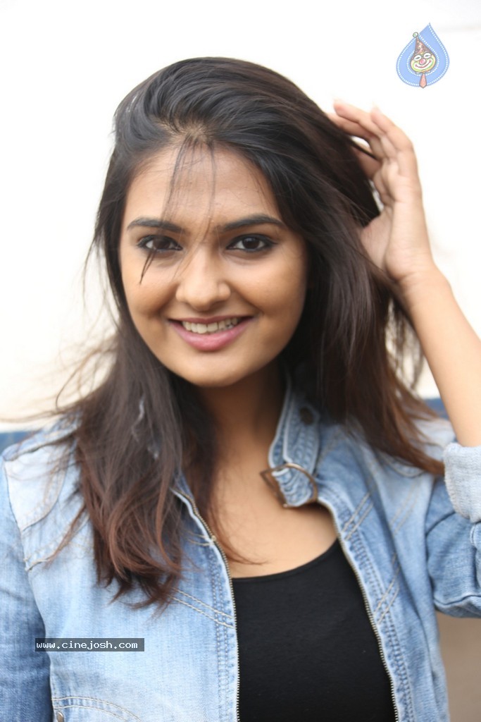 Neha Deshpande New Gallery - 61 / 66 photos