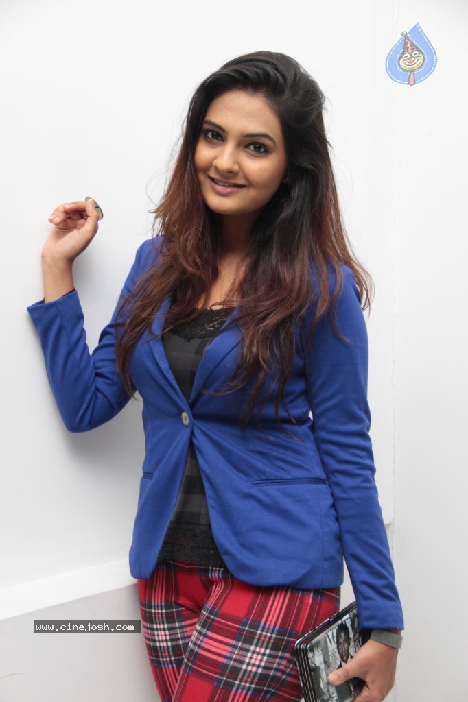 Neha Deshpande New Photos - 30 / 62 photos