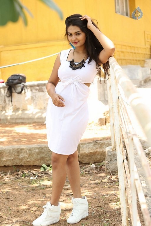 Neha Deshpande New Photos - 21 / 37 photos