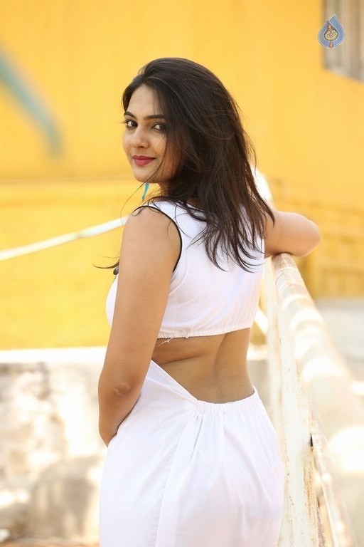 Neha Deshpande New Photos - 35 / 37 photos