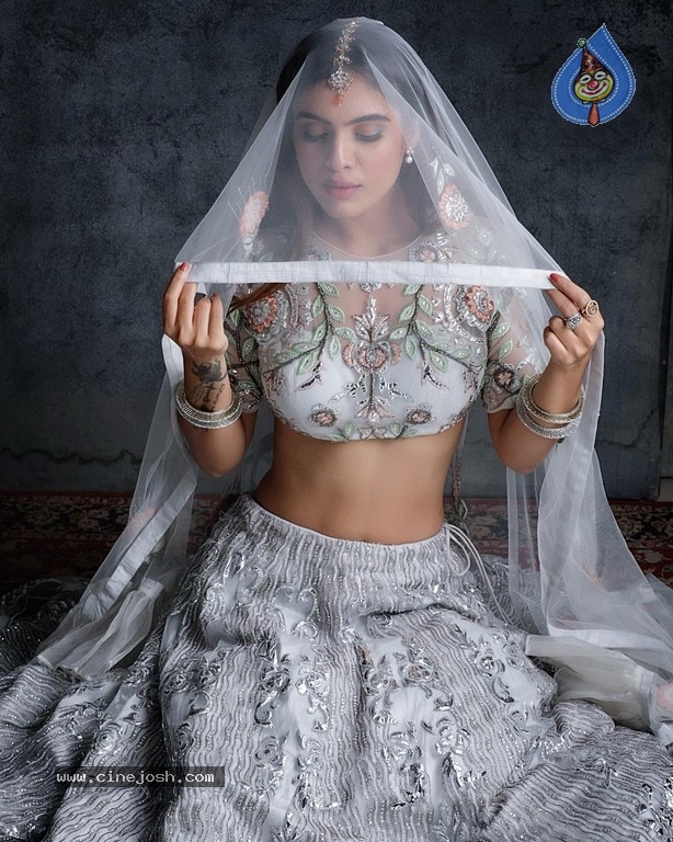 Neha Malik Latest Photos - 13 / 44 photos