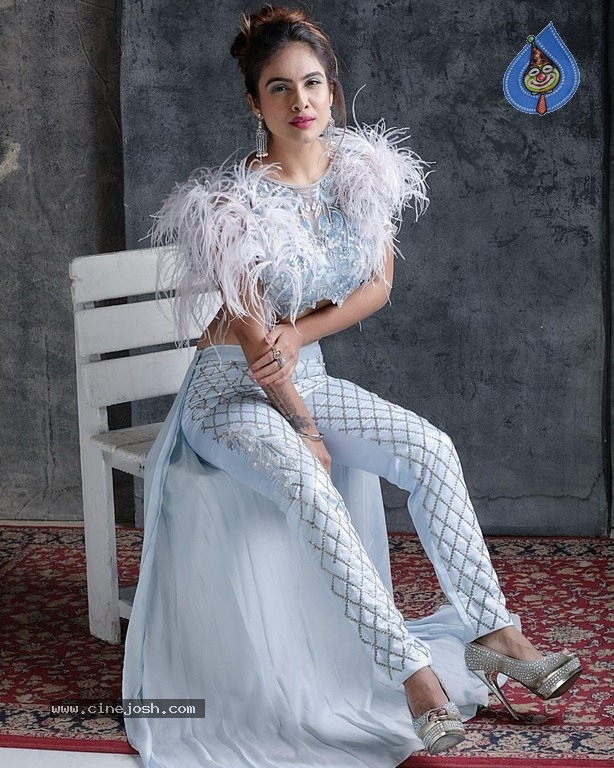 Neha Malik Latest Photos - 16 / 44 photos