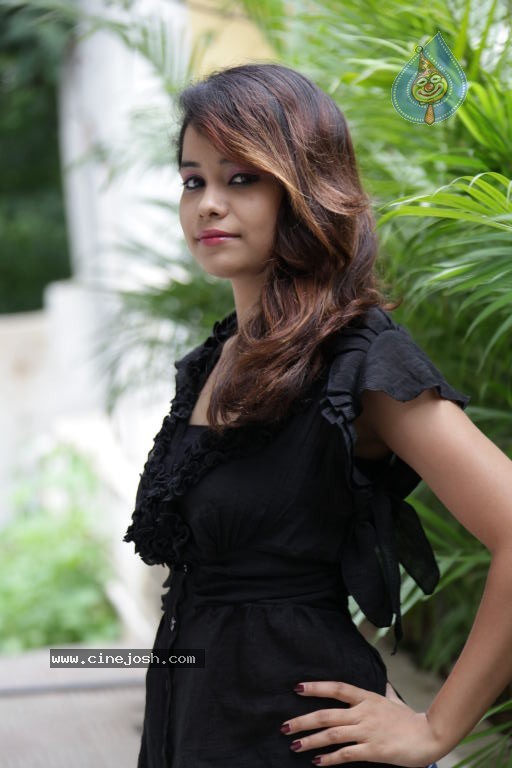 Neha New Stills - 11 / 60 photos