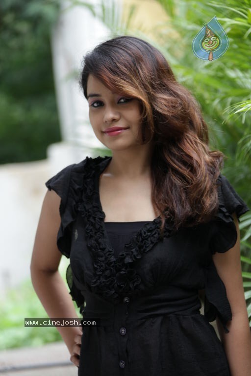 Neha New Stills - 28 / 60 photos