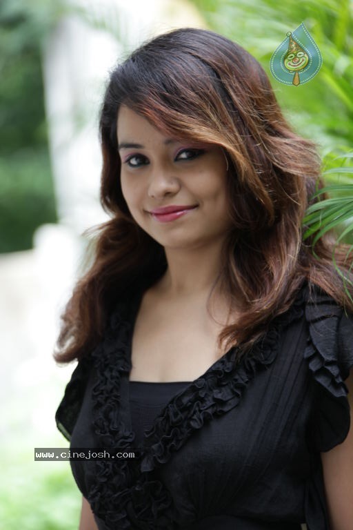 Neha New Stills - 31 / 60 photos