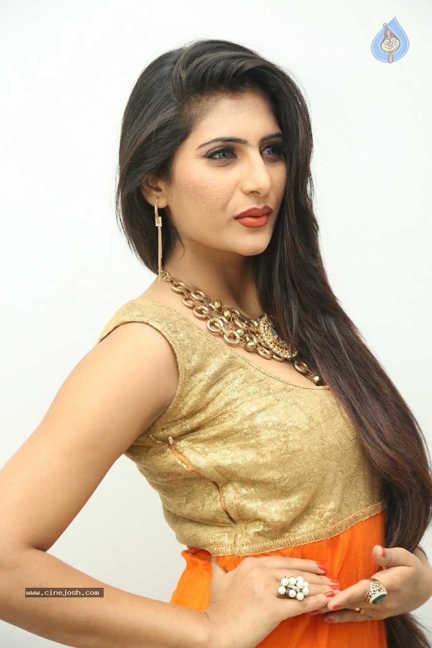 Neha Saxena Latest Photos - 9 / 57 photos