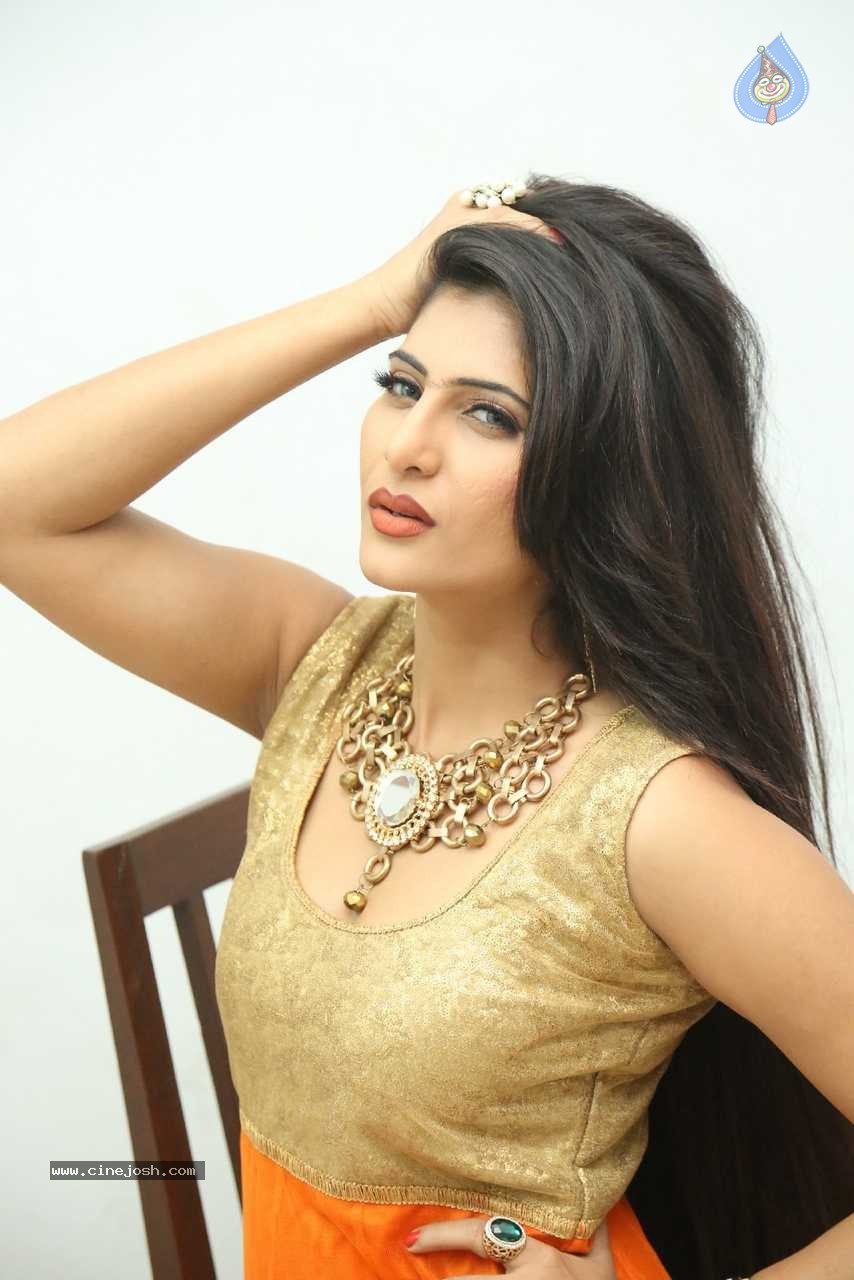 Neha Saxena Latest Photos - 39 / 57 photos