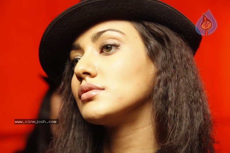 Neha Sharma Gallery - 50 / 60 photos