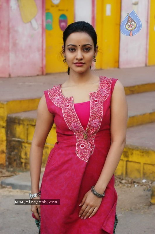 Neha Sharma New Photo Gallery - 30 / 44 photos