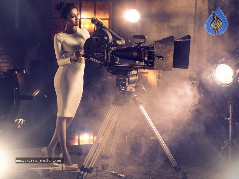Neha Shetty Latest Pics - 7 / 10 photos