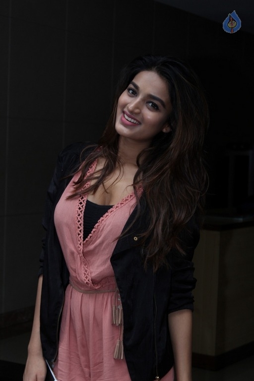 Nidhhi Agerwal New Photos - 5 / 15 photos