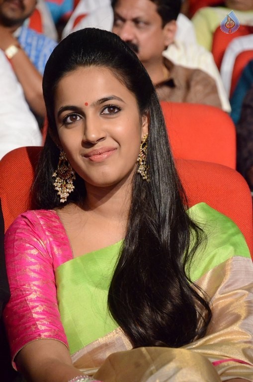 Niharika at Oka Manasu Audio Launch - 6 / 40 photos