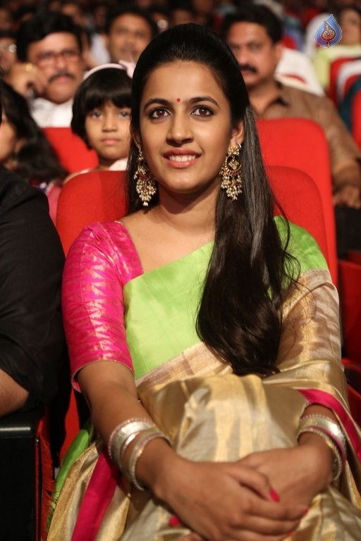 Niharika at Oka Manasu Audio Launch - 21 / 40 photos