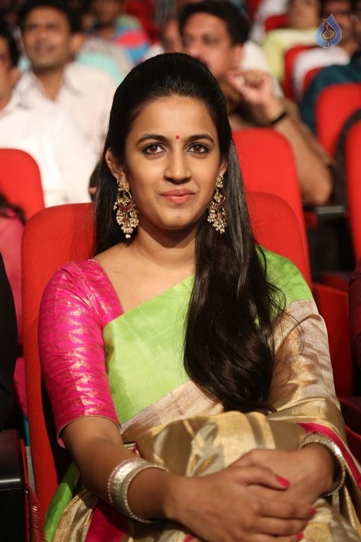 Niharika at Oka Manasu Audio Launch - 23 / 40 photos