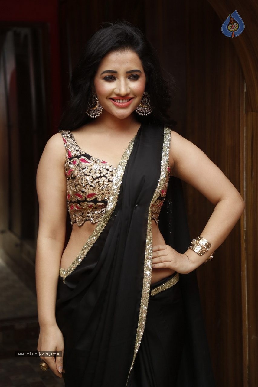 Niiri Arore New Gallery - 27 / 113 photos