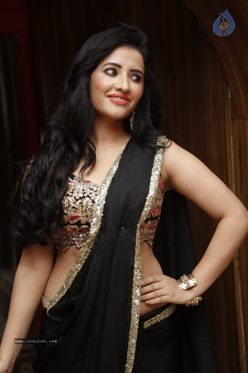 Niiri Arore New Gallery - 48 / 113 photos