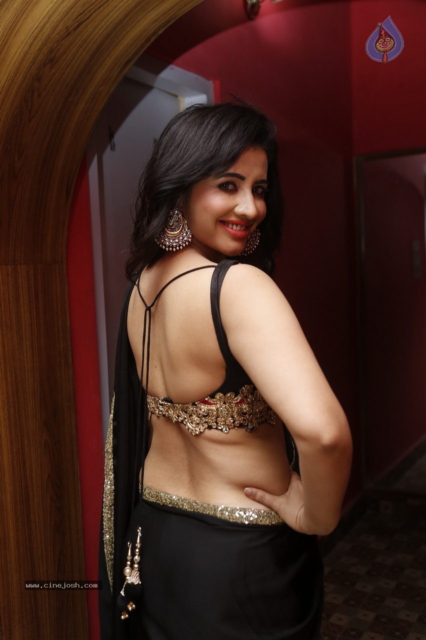 Niiri Arore New Gallery - 49 / 113 photos