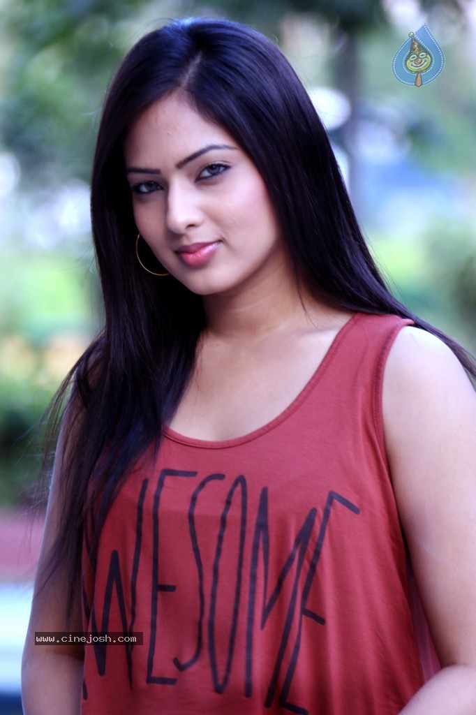 Nikesha Patel Latest Gallery - 17 / 125 photos