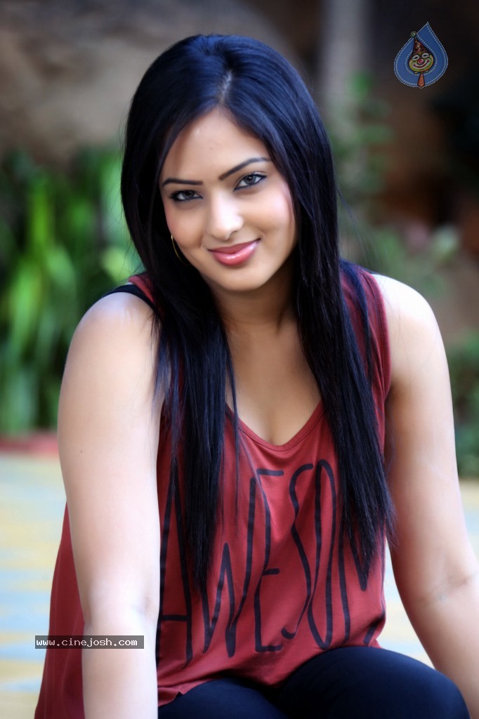 Nikesha Patel Latest Gallery - 41 / 125 photos