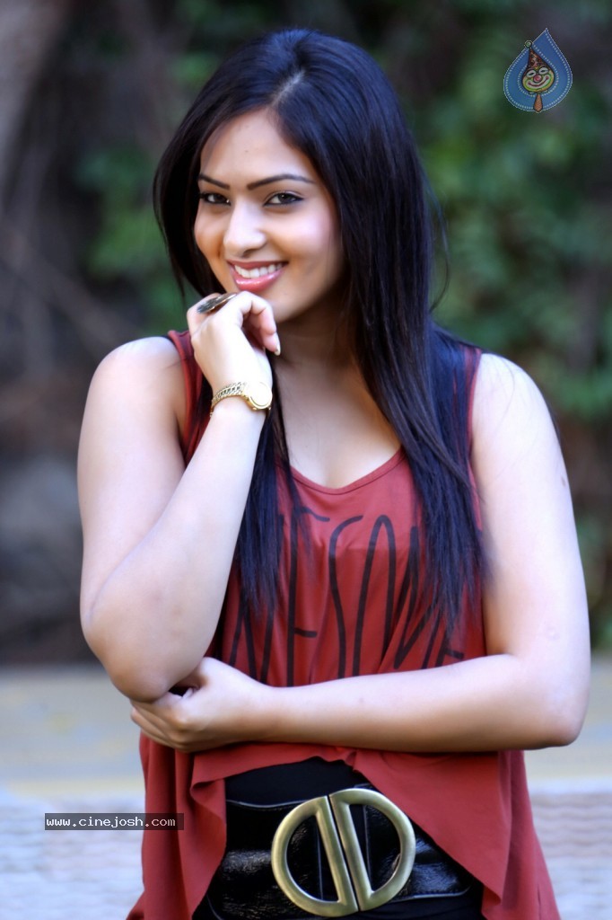 Nikesha Patel Latest Gallery - 54 / 125 photos