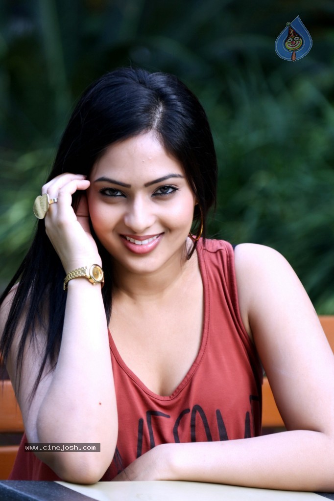 Nikesha Patel Latest Gallery - 103 / 125 photos