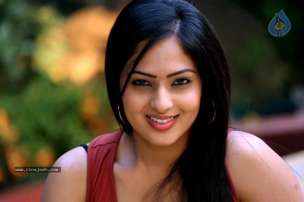 Nikesha Patel Latest Gallery - 112 / 125 photos
