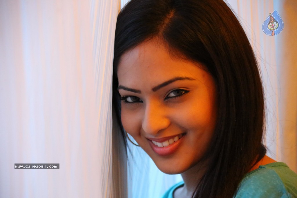 Nikesha Patel Latest Photos - 60 / 108 photos