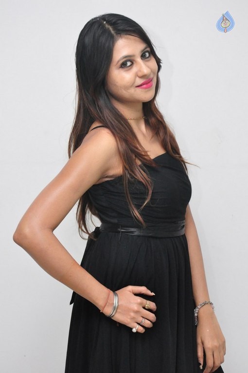 Nikita Chhabria New Photos - 18 / 21 photos