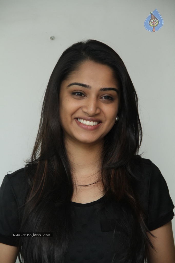 Nikitha Anil New Photos - 20 / 54 photos
