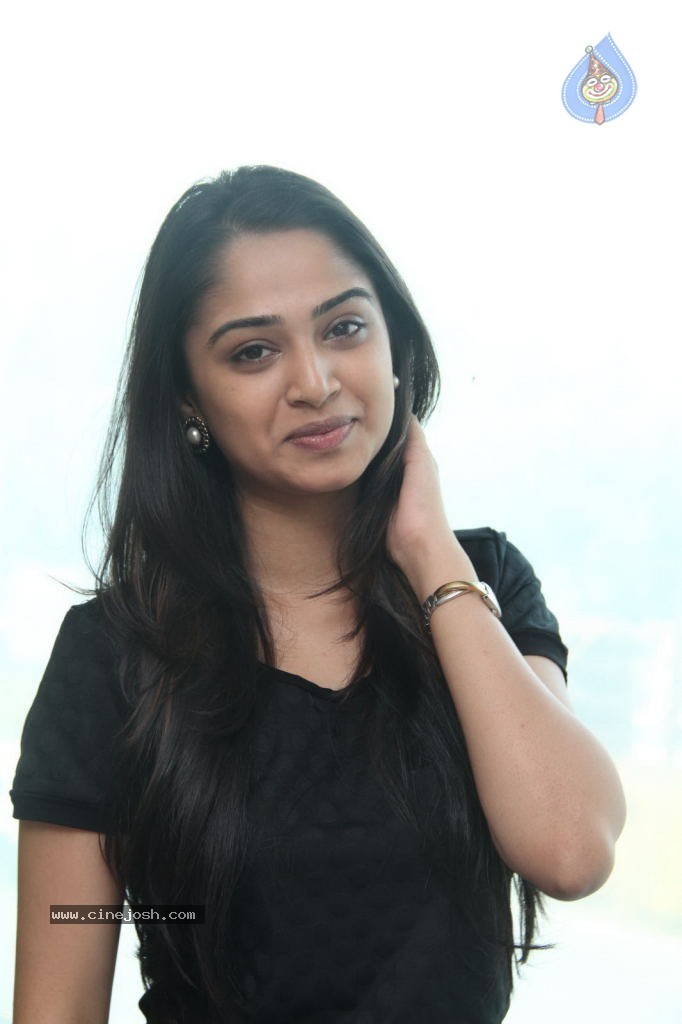 Nikitha Anil New Photos - 31 / 54 photos