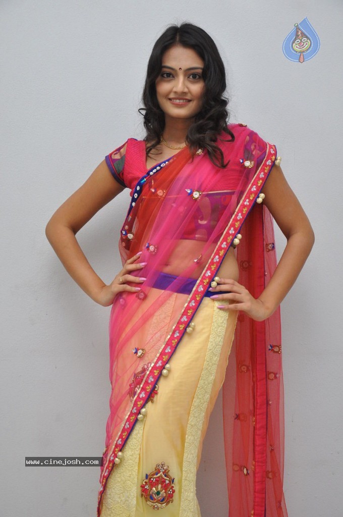 Nikitha Narayan Hot Gallery - 40 / 59 photos