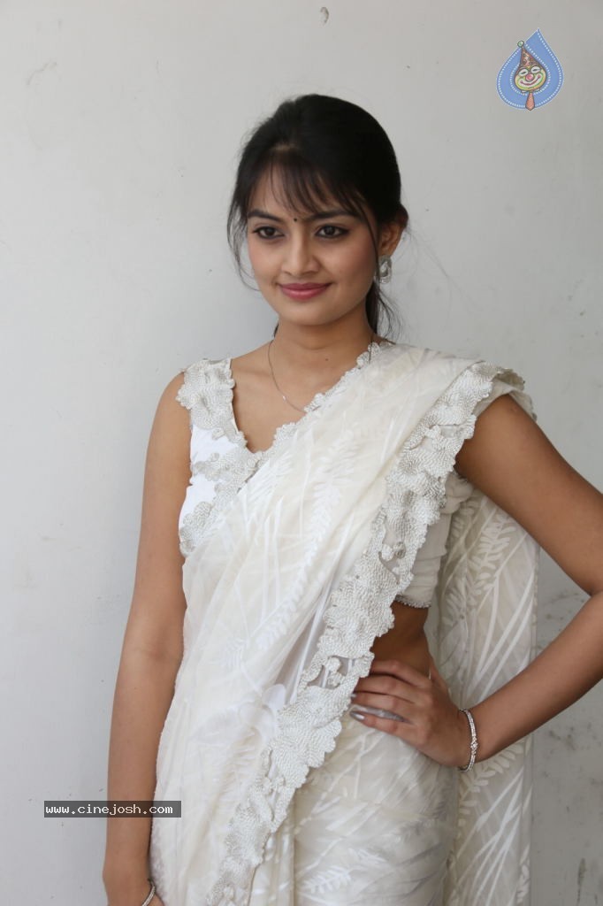 Nikitha Narayan Latest Images - 34 / 112 photos