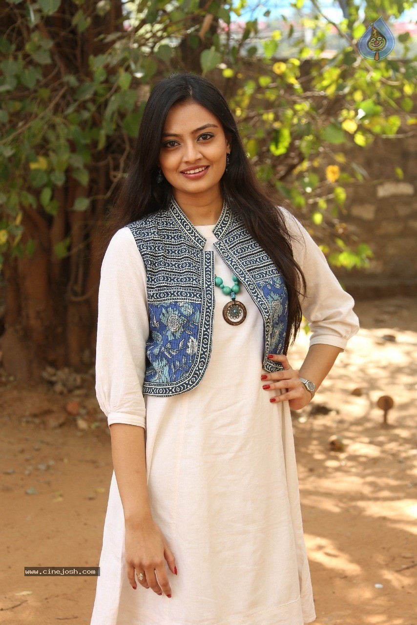 Nikitha Narayan Latest Photos - 33 / 56 photos