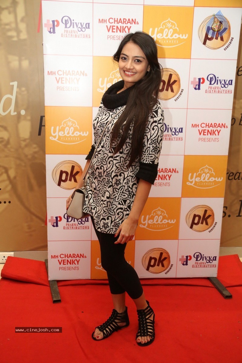 Nikitha Narayan Latest Pics - 34 / 72 photos