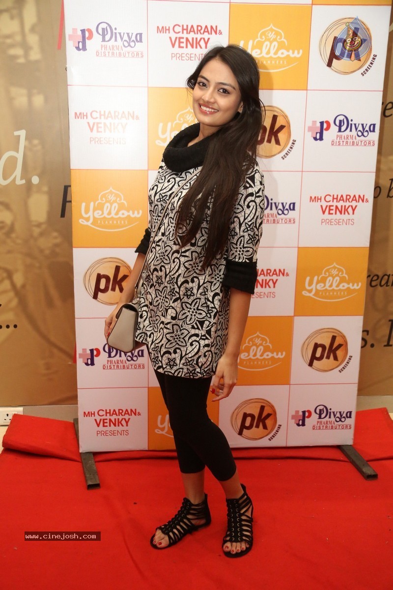 Nikitha Narayan Latest Pics - 68 / 72 photos
