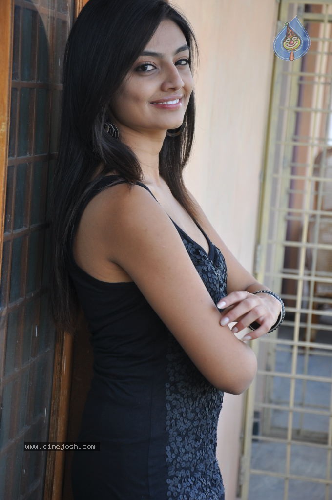Nikitha Narayan Latest Stills - 57 / 81 photos