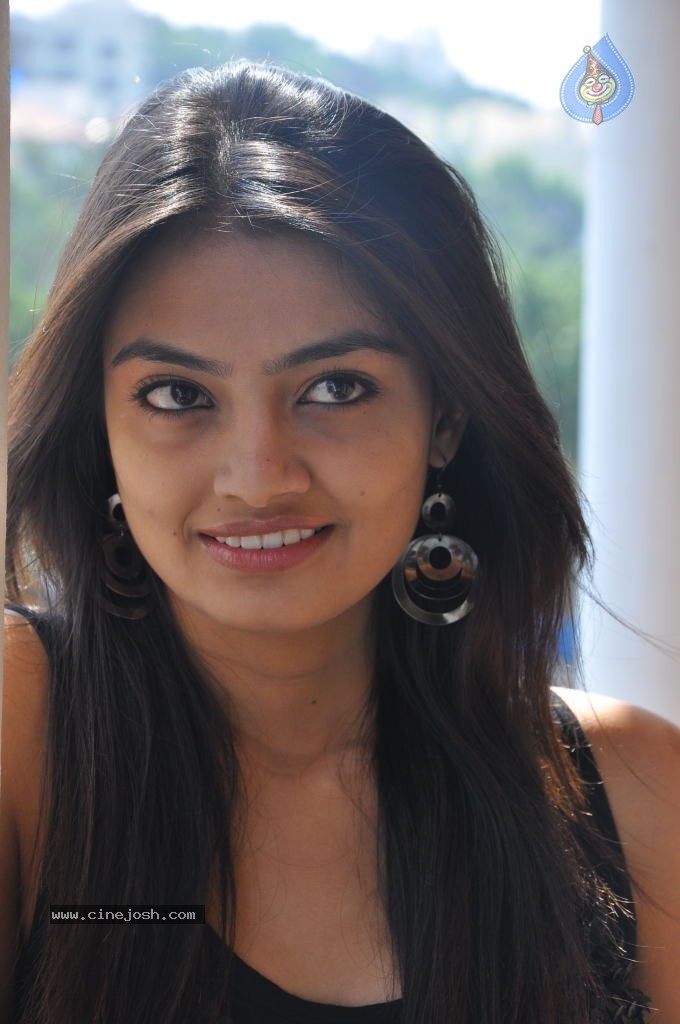 Nikitha Narayan Latest Stills - 71 / 81 photos