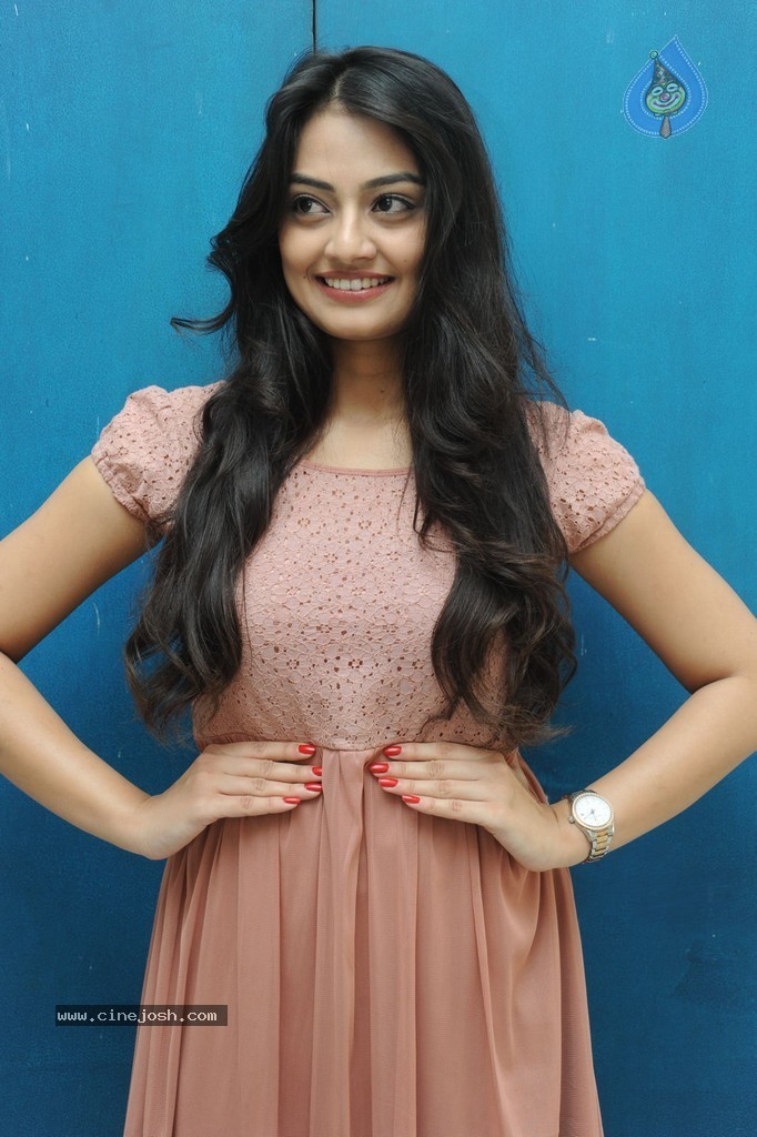 Nikitha Narayan New Gallery - 87 / 108 photos