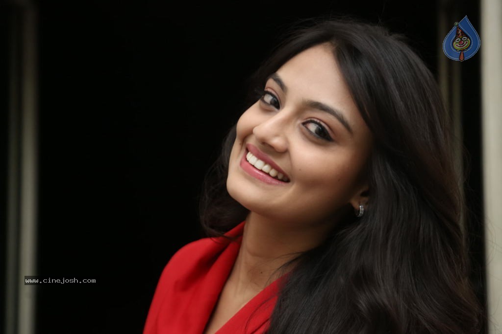 Nikitha Narayan New Images  - 59 / 102 photos