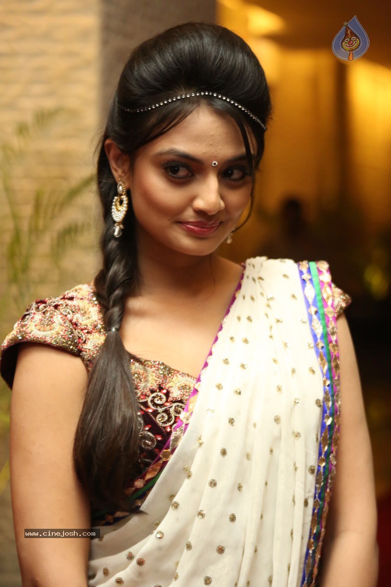 Nikitha Narayan New Photos - 45 / 74 photos