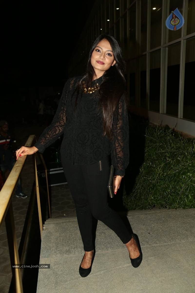 Nikitha Narayan New Photos - 4 / 44 photos